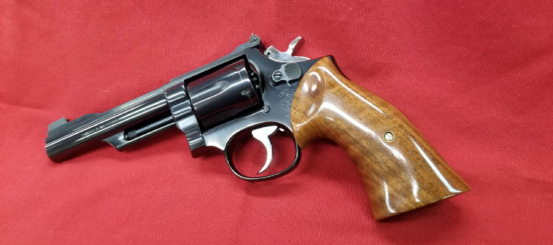 LombardoM19-Revolver-1
